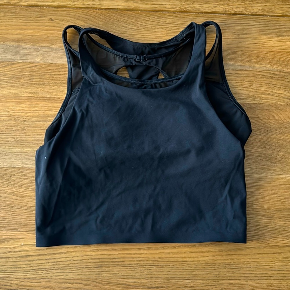 Lululemon crop with built in sports bra